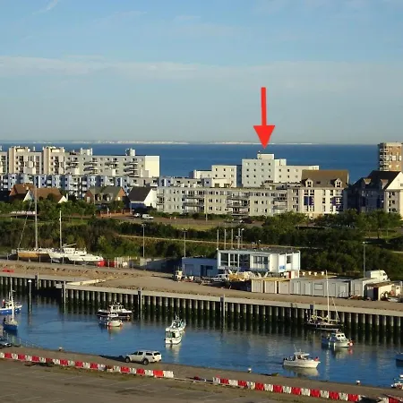 Апартаменты Au Rythme Des Ferrys *