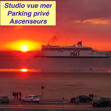 Апартаменты Au Rythme Des Ferrys *